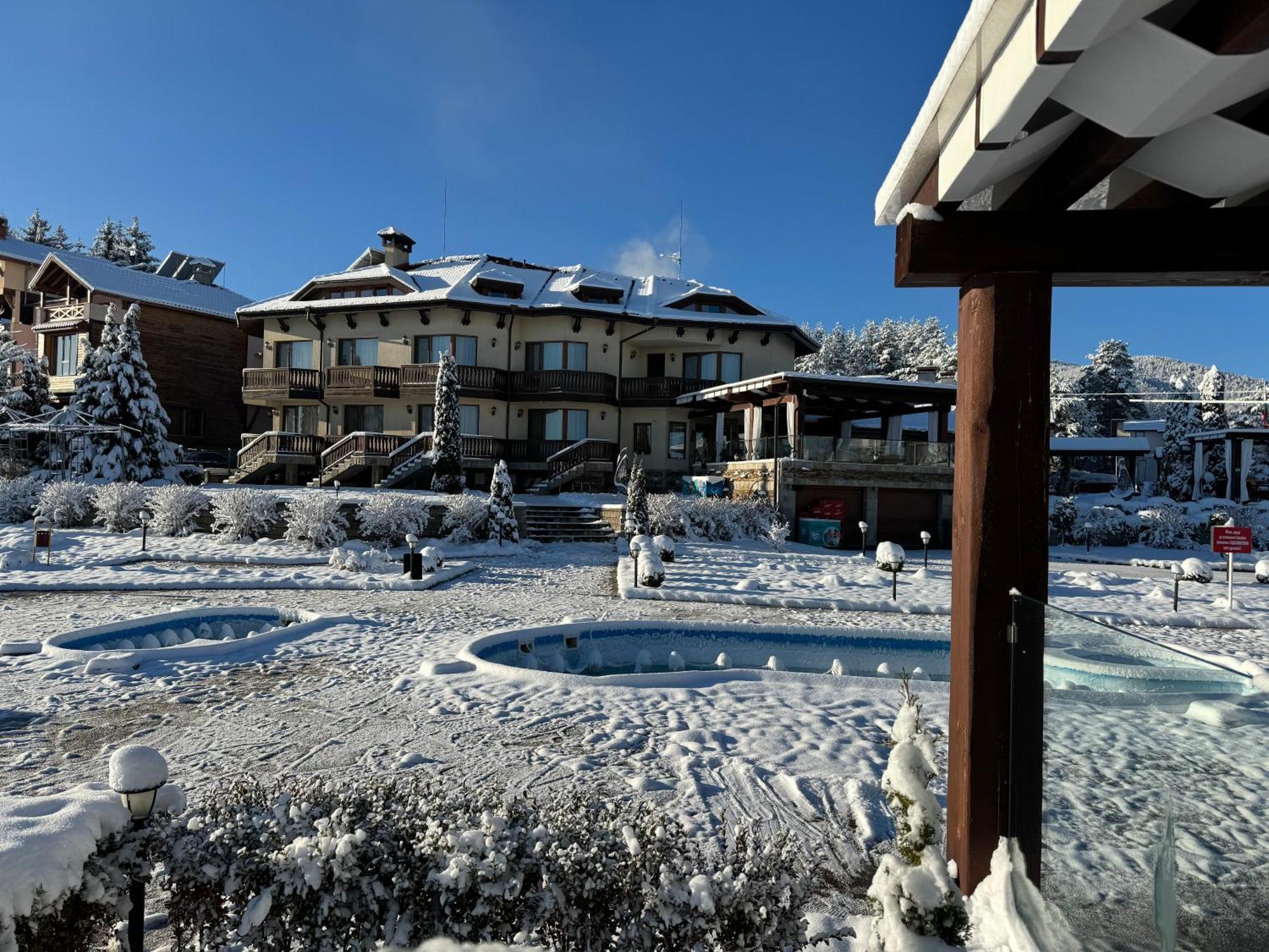 Family Hotel Eterno Tsigov Chark Extérieur photo