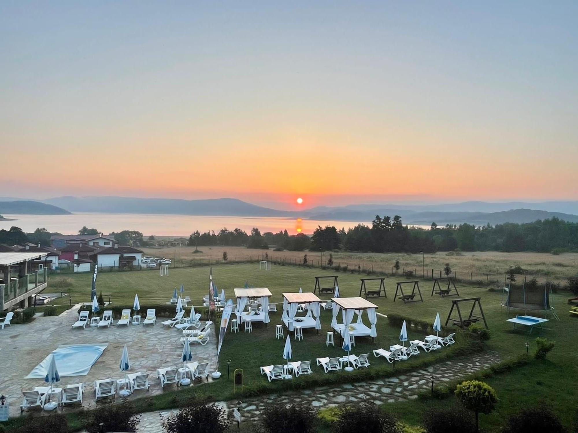 Family Hotel Eterno Tsigov Chark Extérieur photo