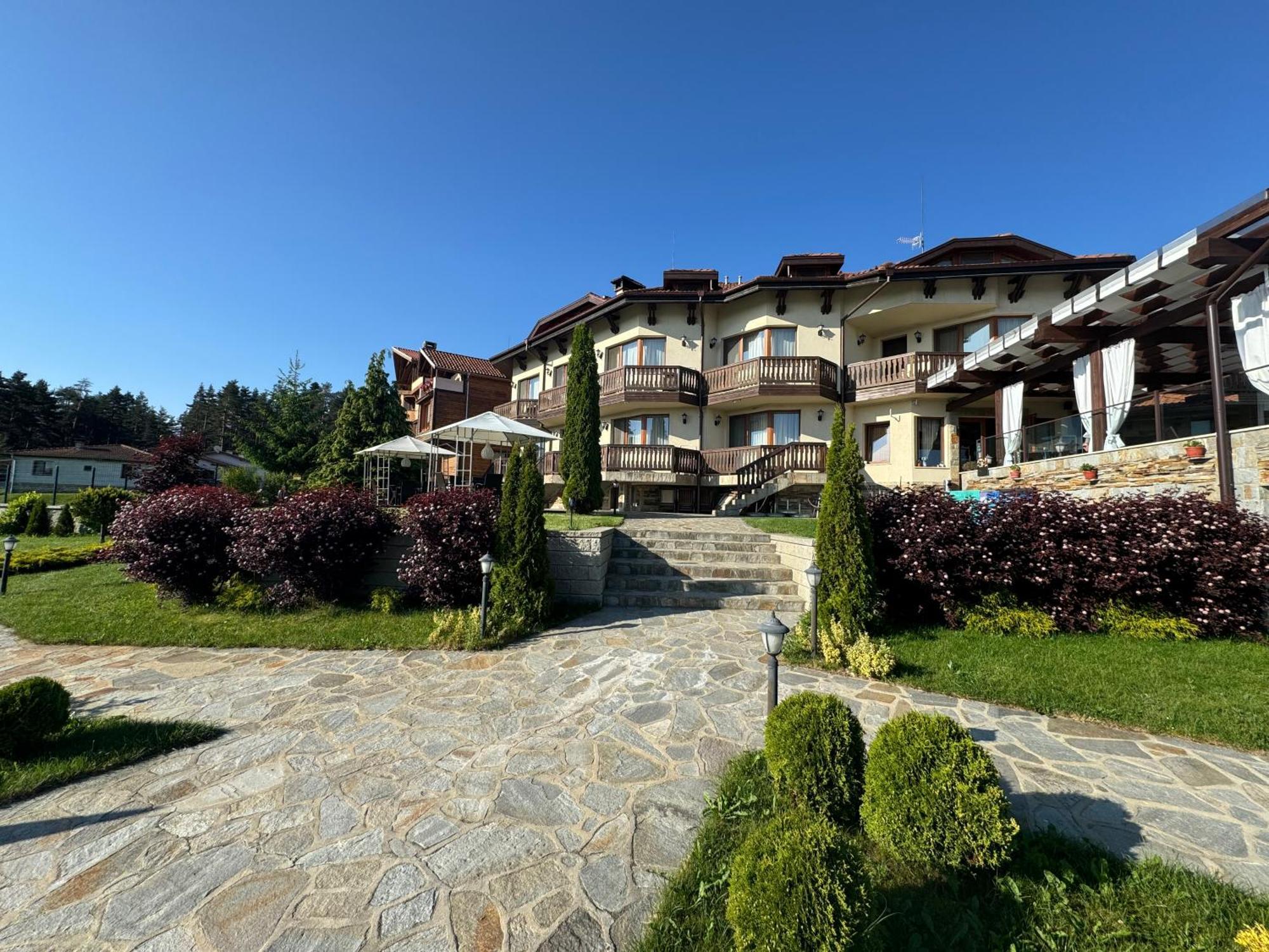 Family Hotel Eterno Tsigov Chark Extérieur photo